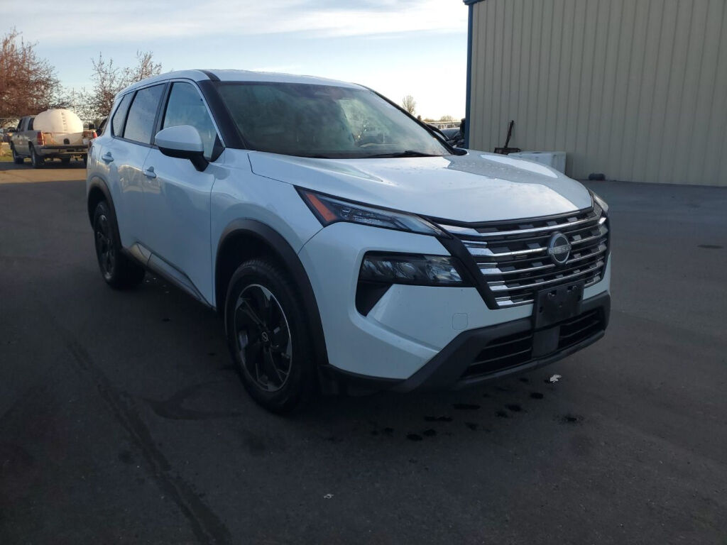 2024 Nissan Rogue — photo 1 of 12