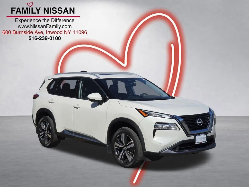 2023 Nissan Rogue SL — photo 1 of 13