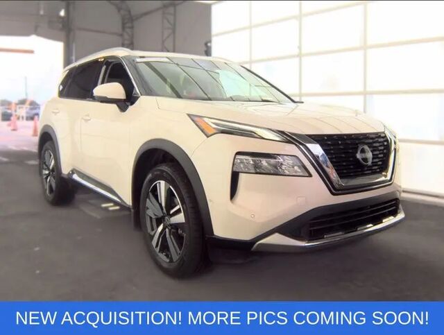 2023 Nissan Rogue Platinum — photo 1 of 10