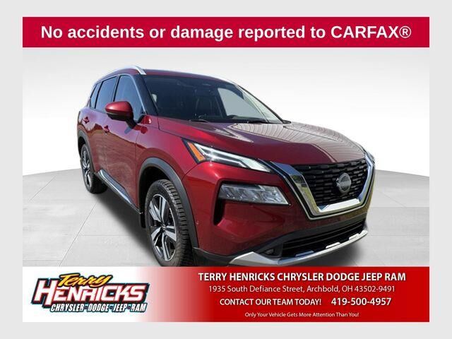 2022 Nissan Rogue Platinum — photo 1 of 25