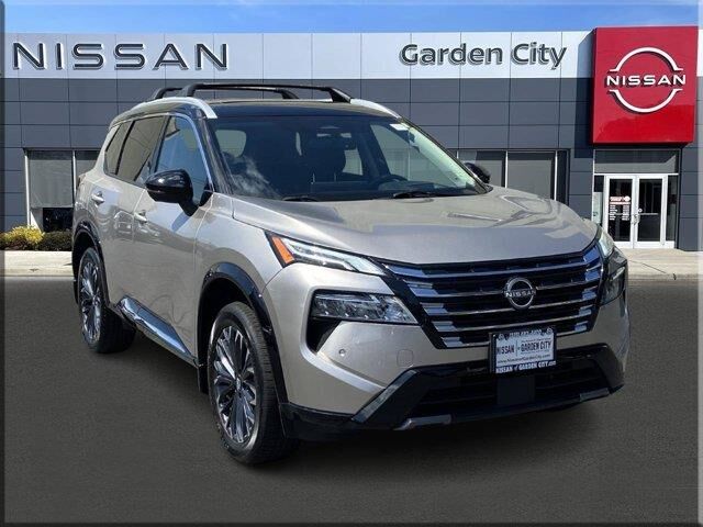 2026 Nissan Rogue Platinum — photo 1 of 13