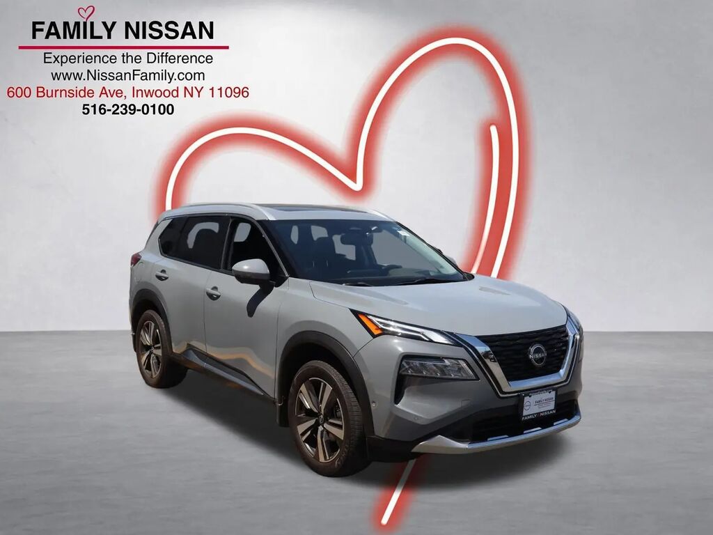 2023 Nissan Rogue Platinum — photo 1 of 13