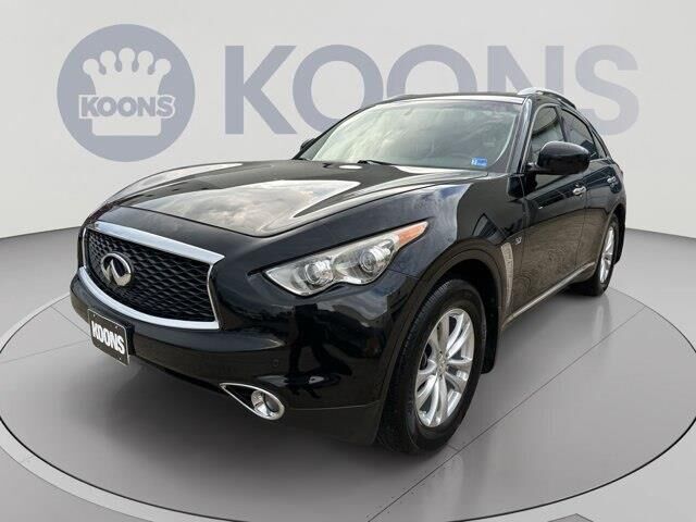 2017 INFINITI QX70 Base