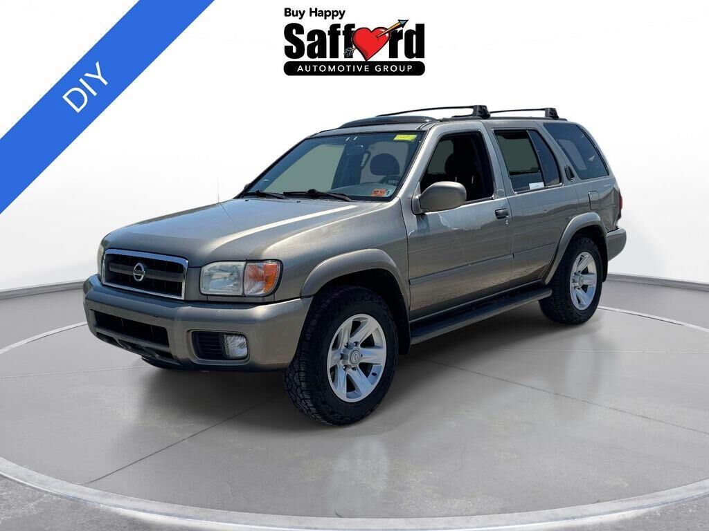 2003 Nissan Pathfinder LE — photo 1 of 13