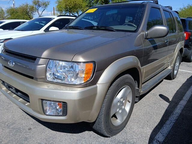 2002 INFINITI QX4 Base