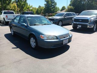 2000 Toyota Camry CE — photo 1 of 11