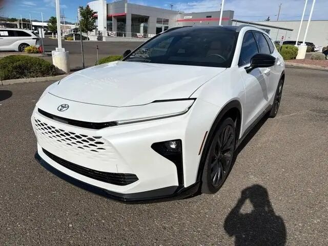 2025 Toyota Crown Signia Limited