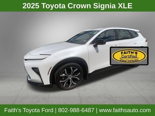 2025 Toyota Crown Signia XLE