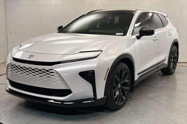 2025 Toyota Crown Signia Limited