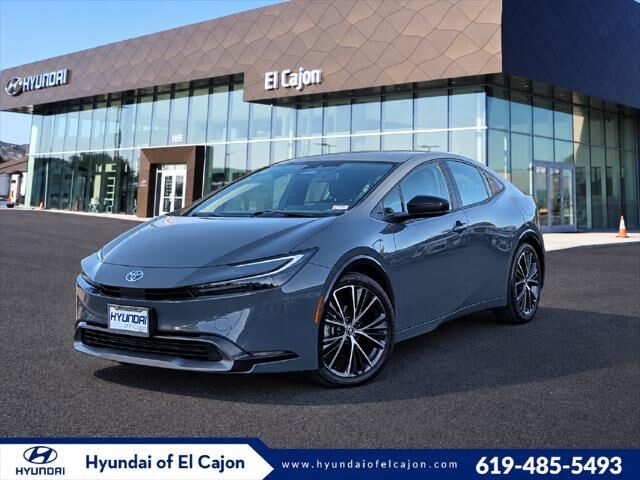 2023 Toyota Prius XLE
