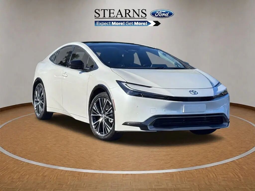 2024 Toyota Prius Limited — photo 1 of 13