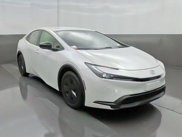 2025 Toyota Prius LE
