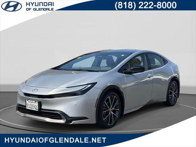 2024 Toyota Prius XLE — photo 1 of 13