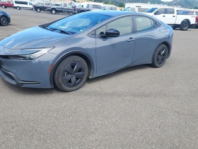 2023 Toyota Prius LE