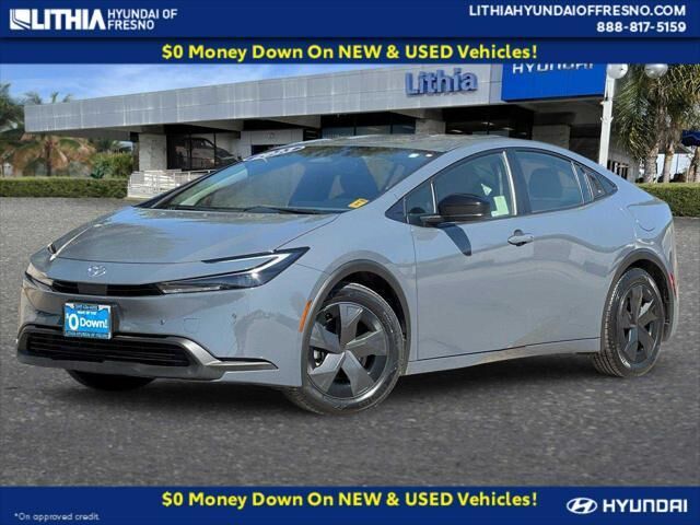2023 Toyota Prius LE — photo 1 of 13