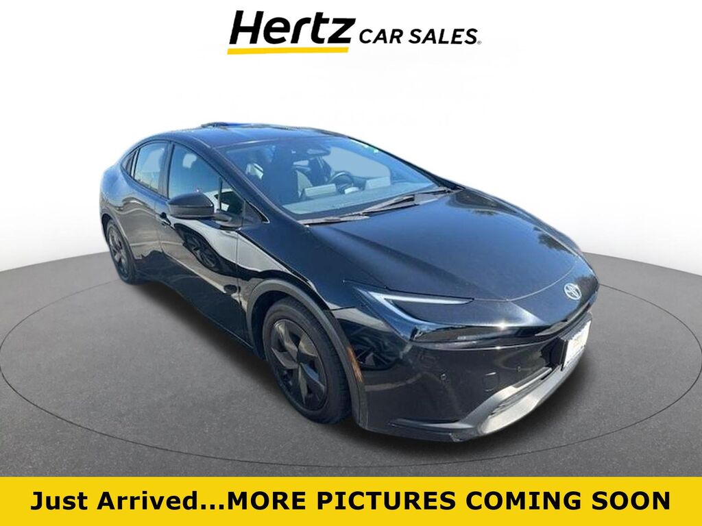 2023 Toyota Prius LE — photo 1 of 1