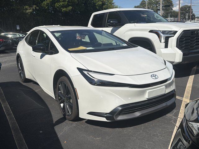 2025 Toyota Prius XLE