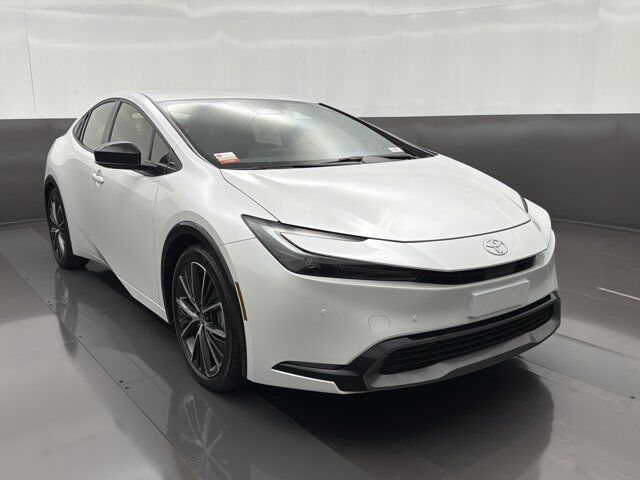 2025 Toyota Prius XLE