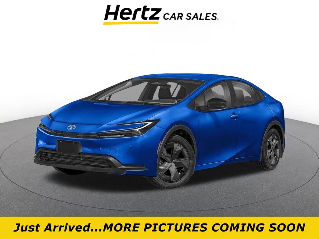 2025 Toyota Prius LE — photo 1 of 3