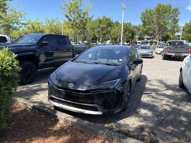 2025 Toyota Prius Plug-in Hybrid SE