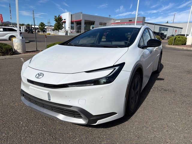 2026 Toyota Prius Plug-In Hybrid SE