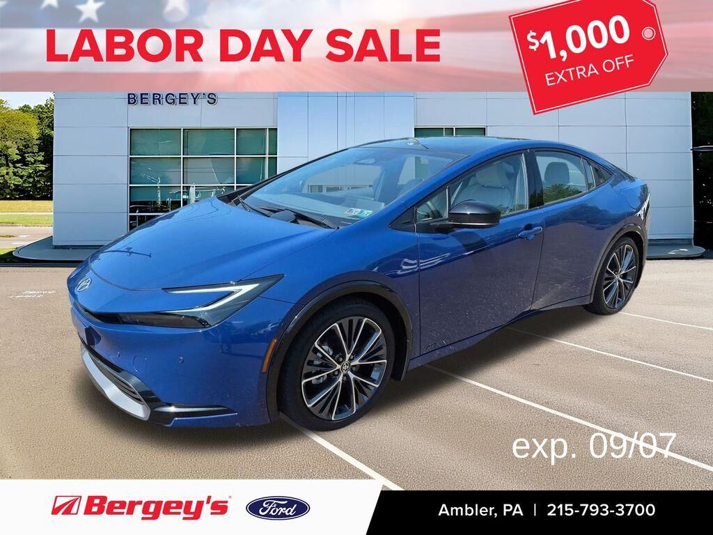 2026 Toyota Prius Limited — photo 1 of 3