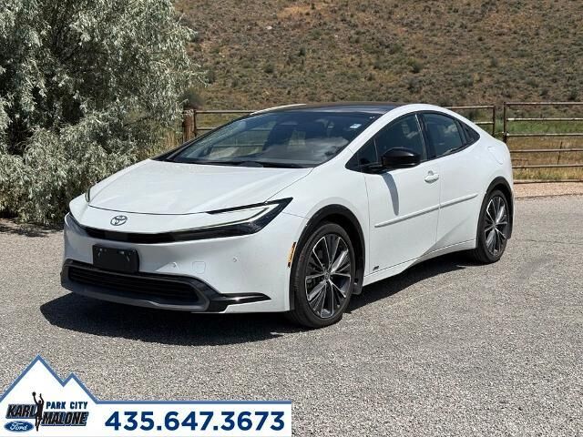 2024 Toyota Prius XLE — photo 1 of 13