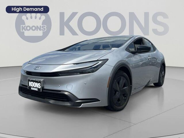 2025 Toyota Prius LE
