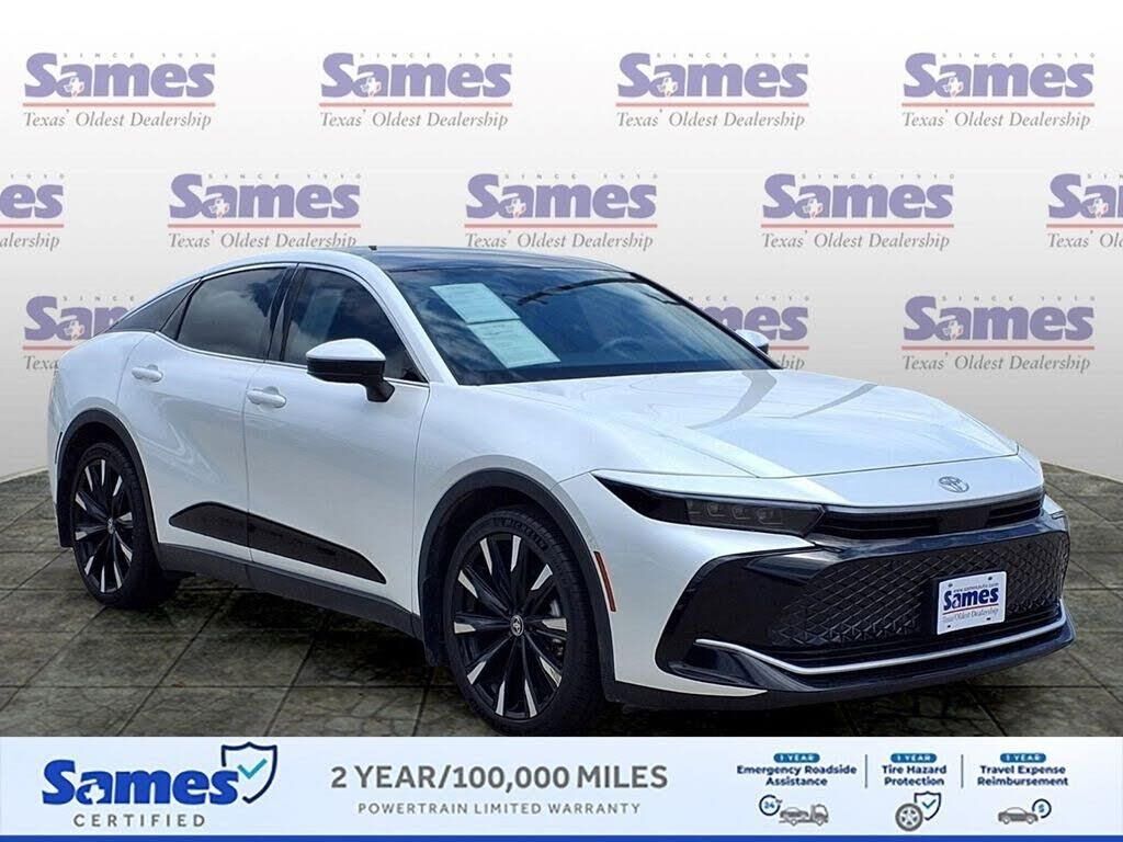 2024 Toyota Crown Platinum — photo 1 of 1