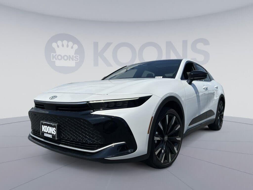 2026 Toyota Crown Platinum — photo 1 of 1