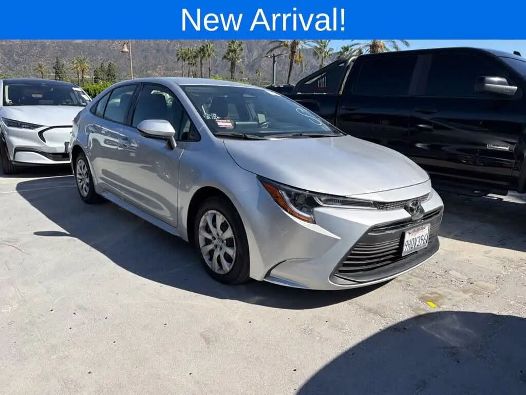 2023 Toyota Corolla LE — photo 1 of 12