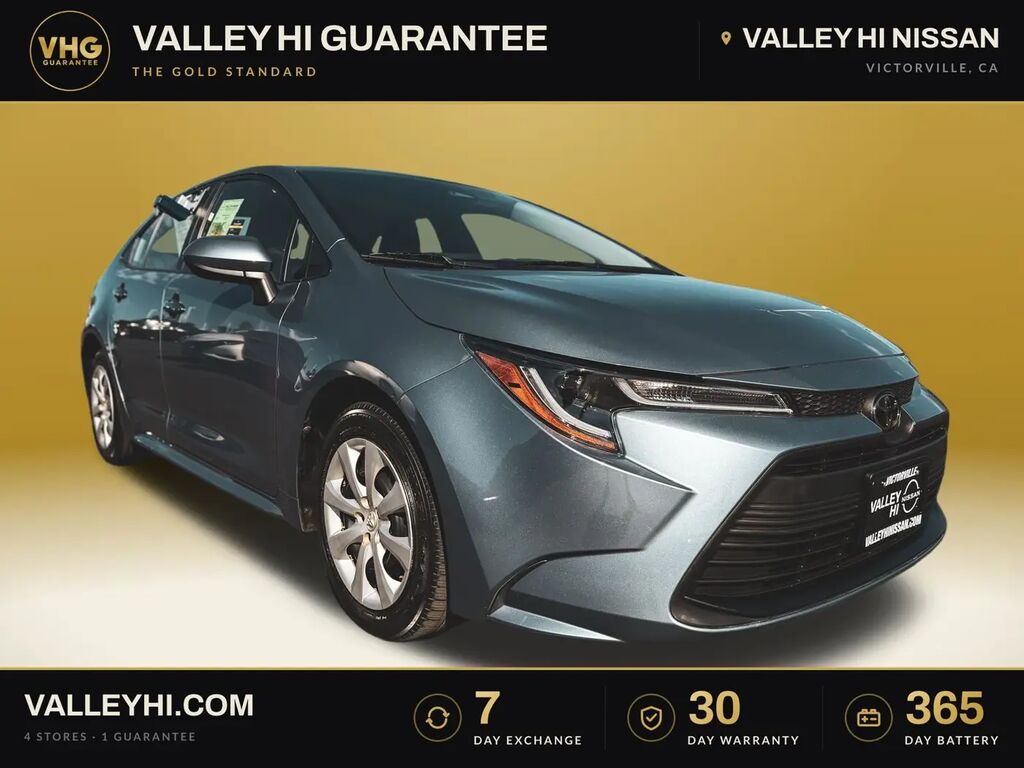 2025 Toyota Corolla LE — photo 1 of 13