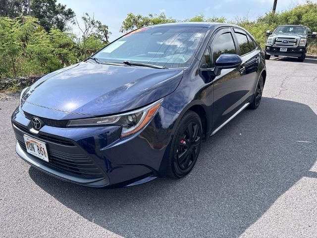 2026 Toyota Corolla LE — photo 1 of 13