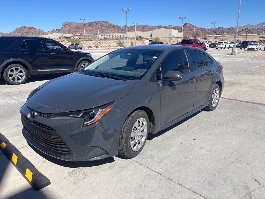 2023 Toyota Corolla LE — photo 1 of 13