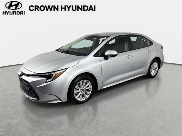 2024 Toyota Corolla Hybrid LE — photo 1 of 13