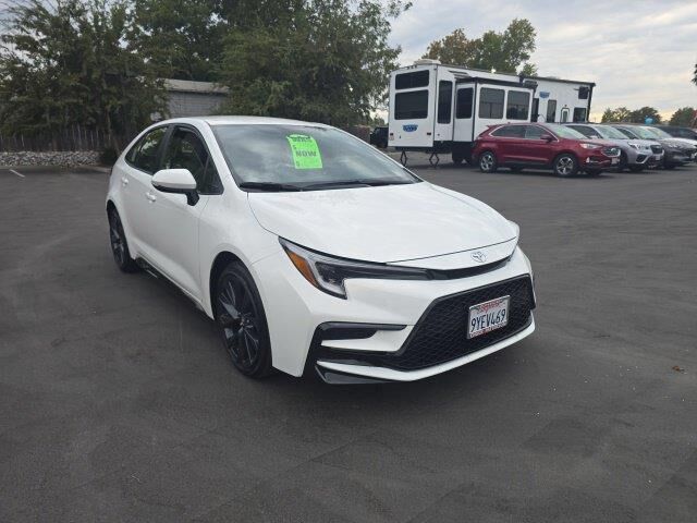 2026 Toyota Corolla Hybrid SE