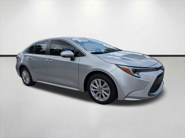 2024 Toyota Corolla Hybrid LE — photo 1 of 13