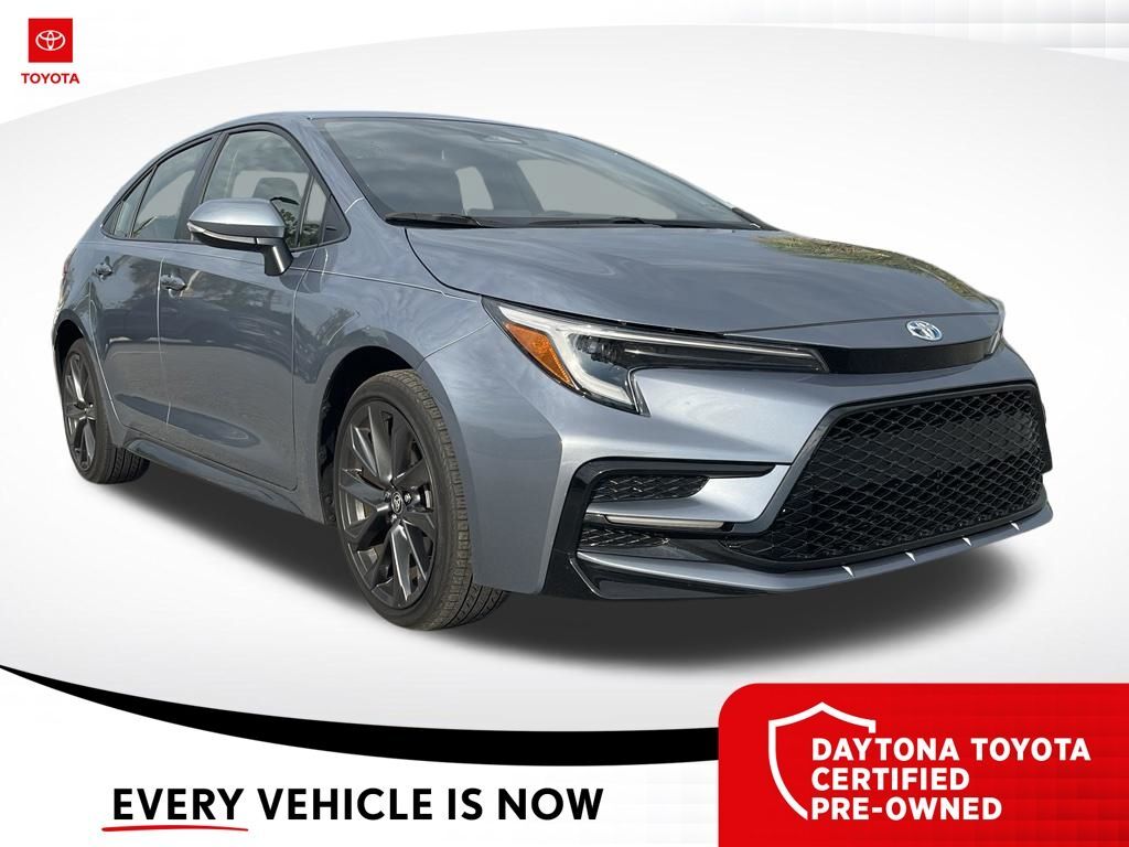 2025 Toyota Corolla SE — photo 1 of 10