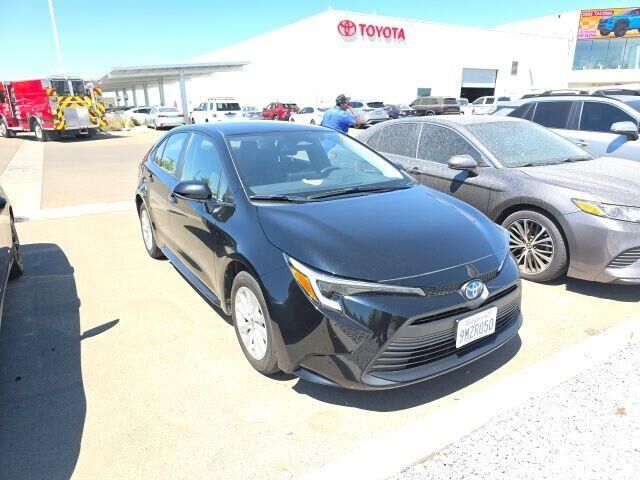 2024 Toyota Corolla Hybrid LE — photo 1 of 44