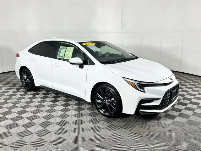 2024 Toyota Corolla Hybrid SE — photo 1 of 13