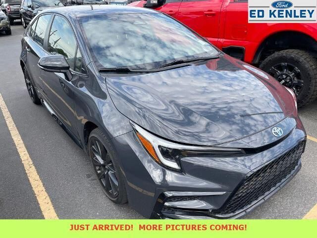 2024 Toyota Corolla Hybrid SE