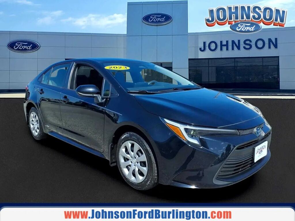 2023 Toyota Corolla Hybrid LE — photo 1 of 13
