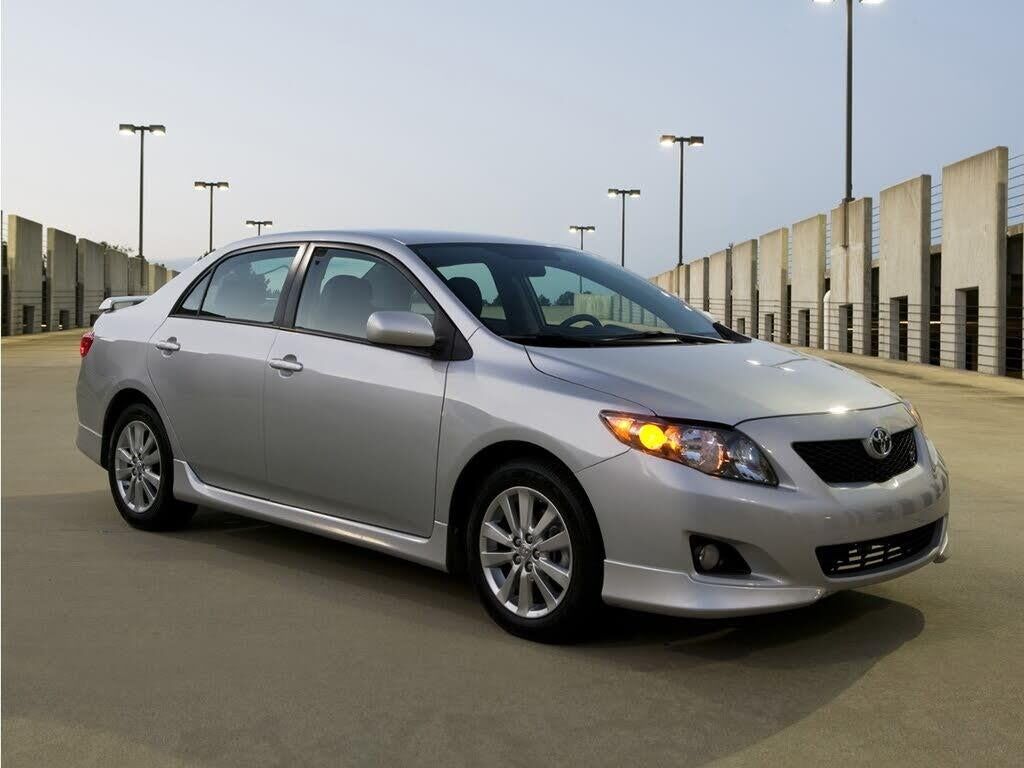 2009 Toyota Corolla LE — photo 1 of 1