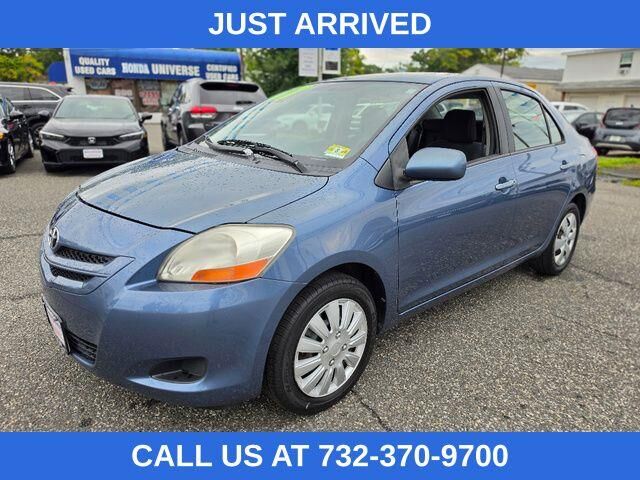2007 Toyota Yaris S — photo 1 of 13