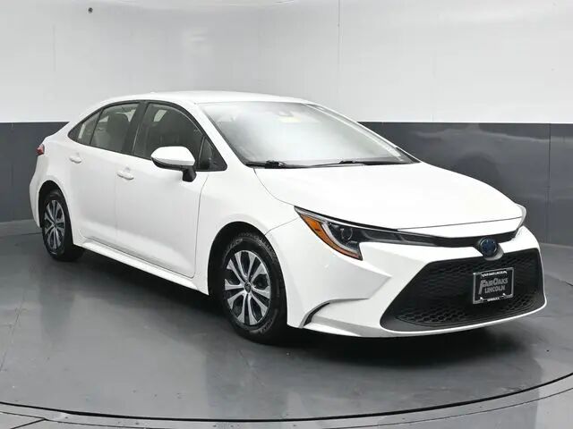 2020 Toyota Corolla Hybrid LE — photo 1 of 28