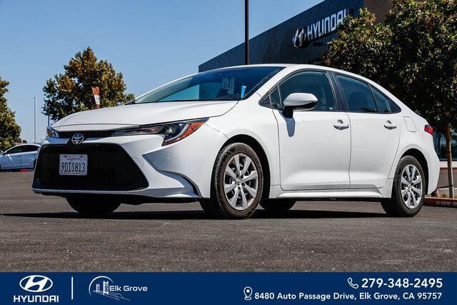 2022 Toyota Corolla LE — photo 1 of 13