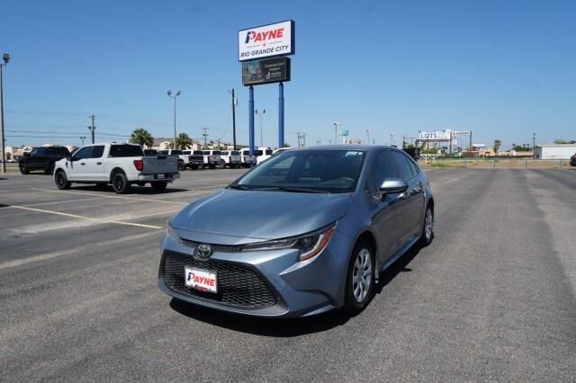 2021 Toyota Corolla LE — photo 1 of 5