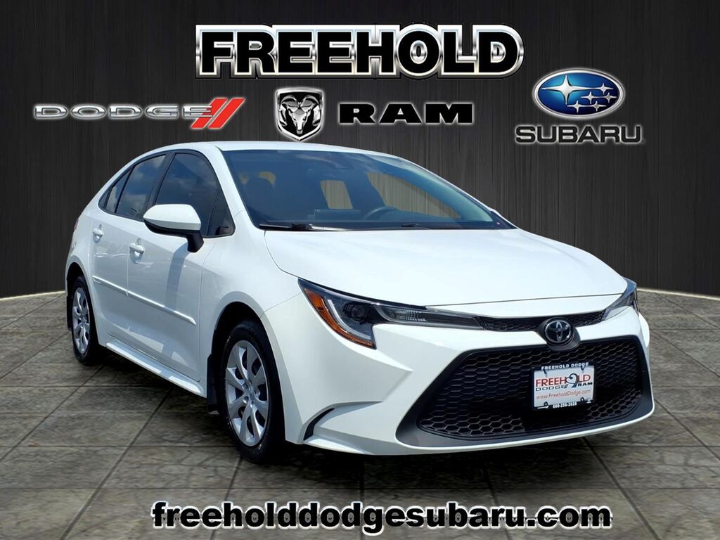 2021 Toyota Corolla LE — photo 1 of 26