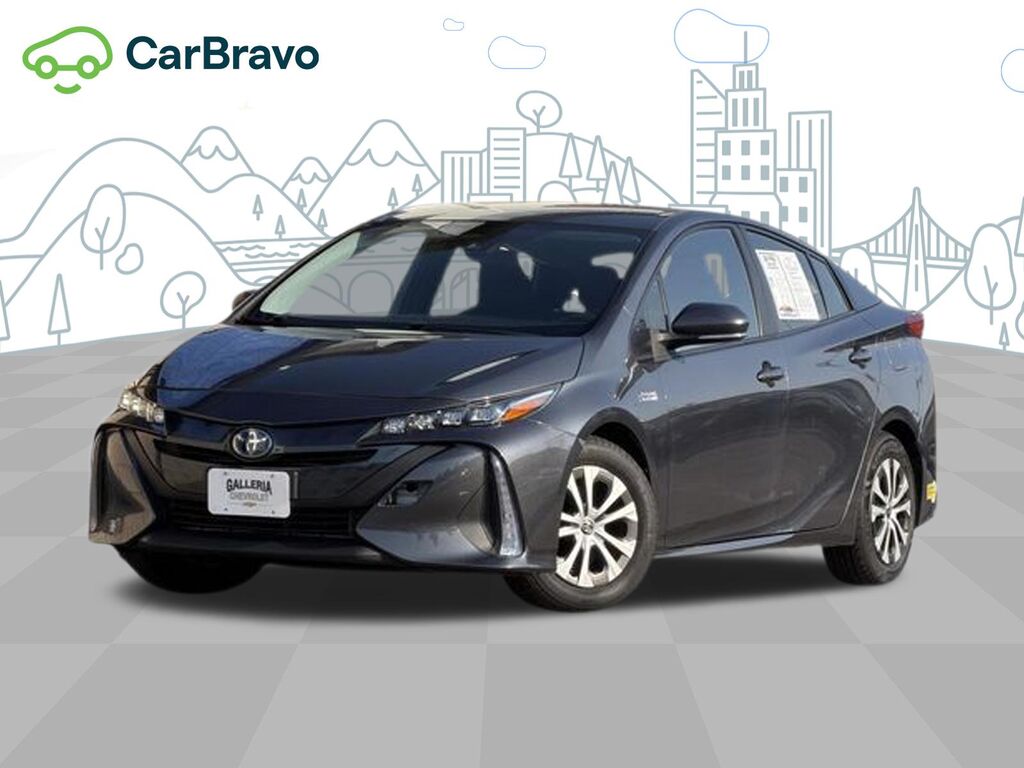 2022 Toyota Prius Prime LE — photo 1 of 6