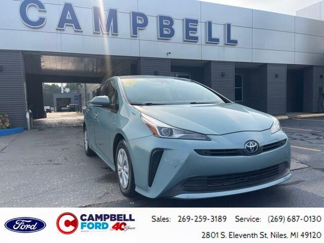 2022 Toyota Prius LE